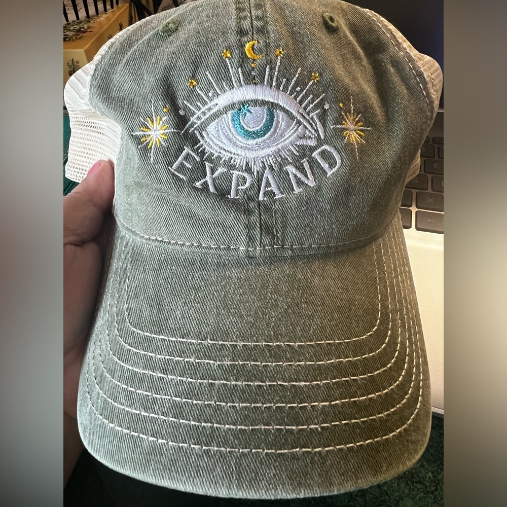 Expand 3rd eye. Snap back cap